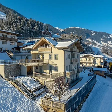 Apartment-schoeser * Hippach