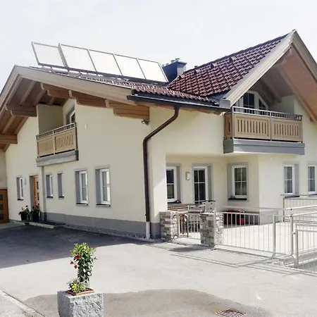 Apartment-schoeser