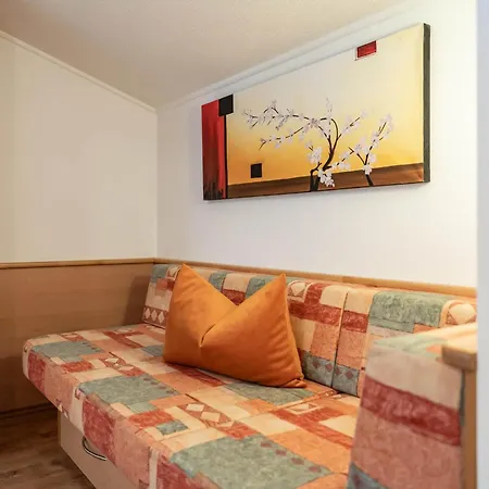 Apartment-schoeser